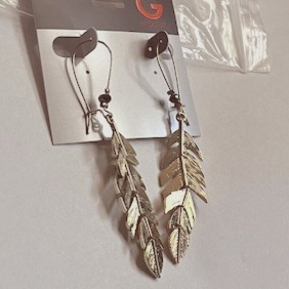 GUESS - Golden Feather Earrings - *NWT